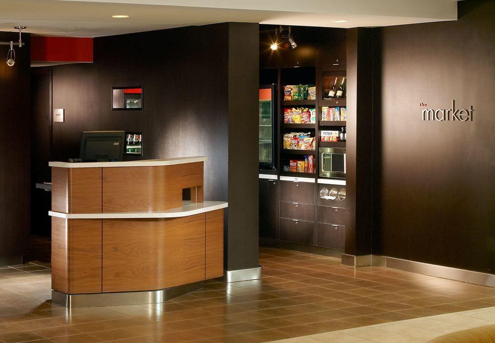 Courtyard By Marriott Savannah Midtown Exterior foto